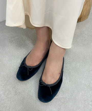 ベルベットバレエシューズ