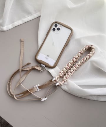 FREDY & GLOSTER(フレディ アンド グロスター) 平編みスマホショルダーストラップ