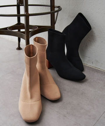 Jena　espace merveilleux(ジェナ　エスパスメルヴェイユ) ニットショートブーツ