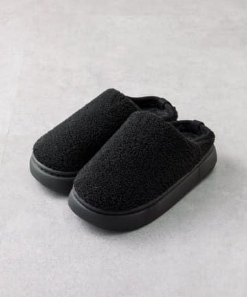 厚底ボアサンダル