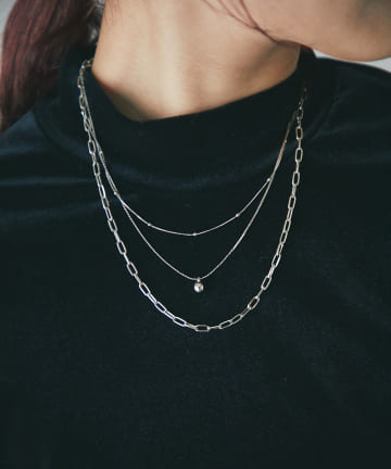 3連メタルネックレス