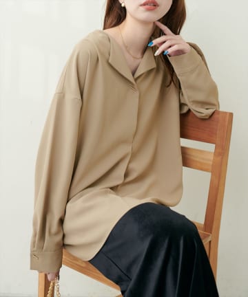 natural couture(ナチュラルクチュール) バー釦ポリツイルきれいめブラウス