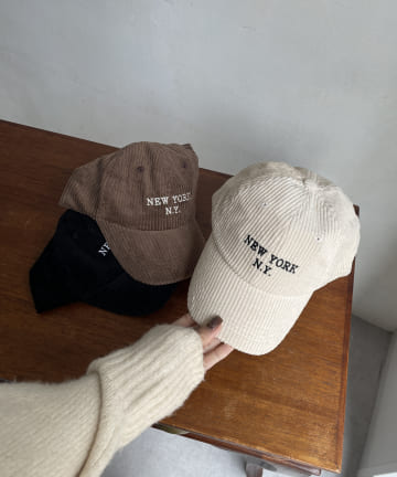 コーデュロイ刺繍ロゴキャップ