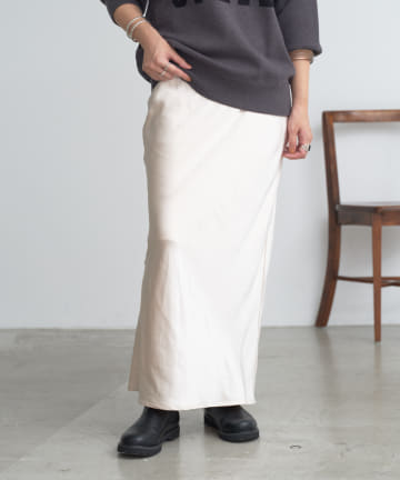ワッシャーサテンタイトスカート