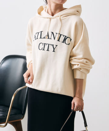 Jena　espace merveilleux(ジェナ　エスパスメルヴェイユ) フーディーロゴニット