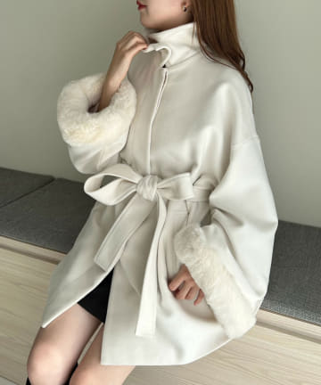 one after another NICE CLAUP(ワンアフターアナザー ナイスクラップ) 【TVで紹介】リバイバル販売/フェイクファー付きあざとコート