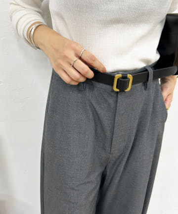 スクエアバックルレザーベルト