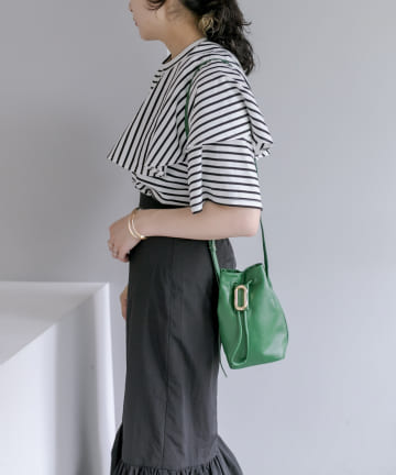 OUTLET(アウトレット) 【ear PAPILLONNER】《牛革》オーバルチャーム巾着バッグ S