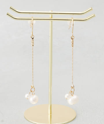 2ツブパールサガリピアス