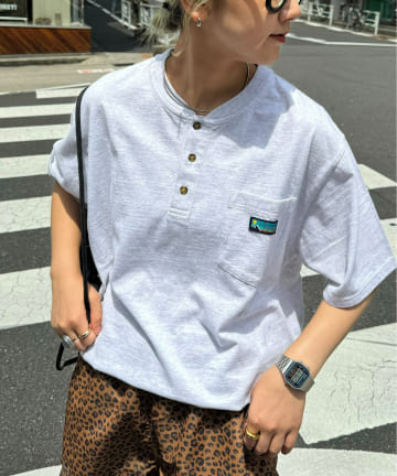 CIAOPANIC TYPY(チャオパニックティピー) 【Franklin Climbing】ヘンリーネック半袖Tee