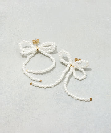 パールビッグリボンピアス