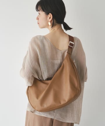 russet(ラシット) 【名品】ソフトレザーラウンドビッグショルダーバッグ