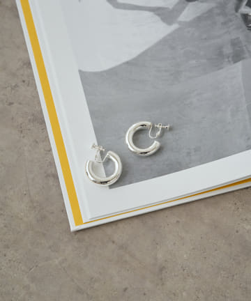 LOUNGEDRESS(ラウンジドレス) 【GALENA/ガレナ】ミニフープイヤリング