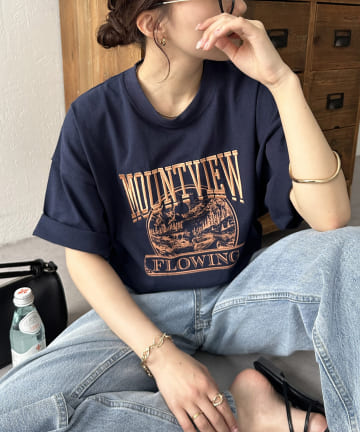 DISCOAT(ディスコート) 【ユニセックス】MOUNTVIEWモチーフ刺繍ロゴTシャツ