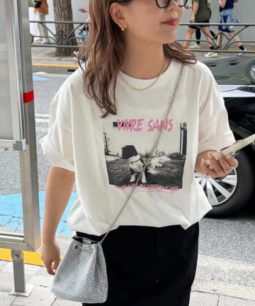 DISCOAT(ディスコート) 【WEB限定】レタリングフォトTシャツ