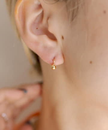 ear PAPILLONNER(イア パピヨネ) 《スターリングシルバー使用/キャッチレス》ミニミニボールフープピアス