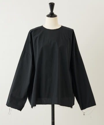 《SCHA》ボートネックブラウス