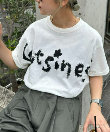 ■【UNISEX】GUTSINESSプリント半袖Tee
