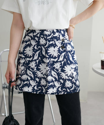 フラワープリントラップミニスカート