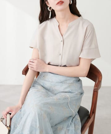 natural couture(ナチュラルクチュール) 麻調合繊フリル袖ブラウス