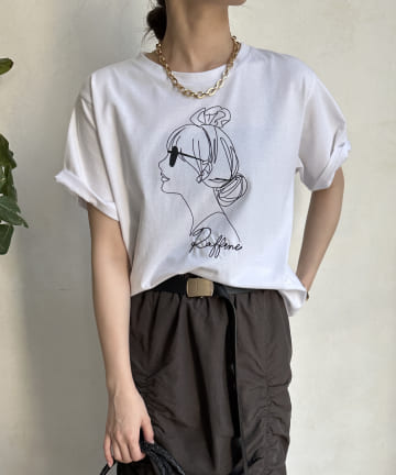 DOUDOU(ドゥドゥ) 【WEB限定】オンナノコ柄プリント刺繍TEE
