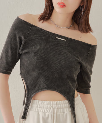 【Chico】オフショルピグメントガーターT