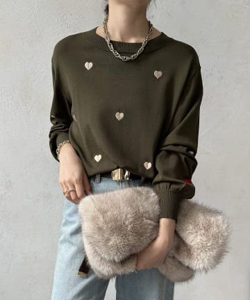 【WEB限定】ハート刺繍ニット