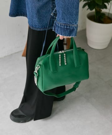 スタッズボストンバッグ《本革/500mlボトル収納OK/ショルダー付き》