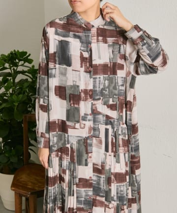 ear PAPILLONNER(イア パピヨネ) 《動画あり》長袖斜めプリーツワンピース【SUM1 STYLE(スミ スタイル)】