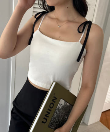 【長さ展開あり】リボン取り外し可能/カップ付きキャミ