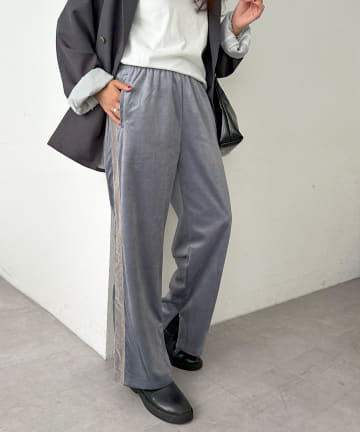 【ユニセックス】ベロアトラックパンツ