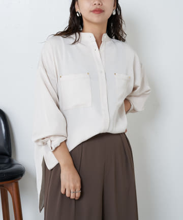 Jena　espace merveilleux(ジェナ　エスパスメルヴェイユ) スタッズポケットシャツ