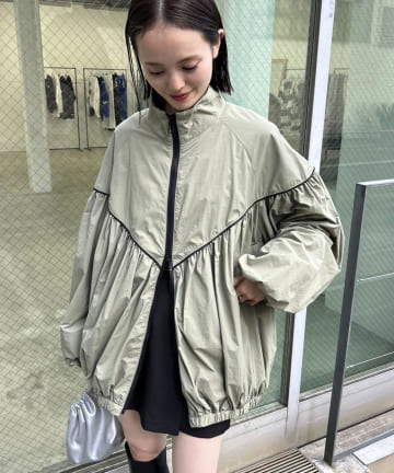 バルーンBIGブルゾン