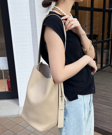 DOUDOU(ドゥドゥ) 【完売カラー再追加！】シボフェイクレザーソフトホーボーバッグ