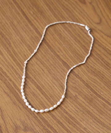 Jena　espace merveilleux(ジェナ　エスパスメルヴェイユ) ビーズパールコンビネックレス