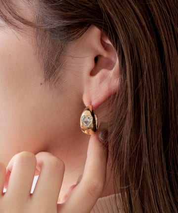 ハート入りフープミニピアス
