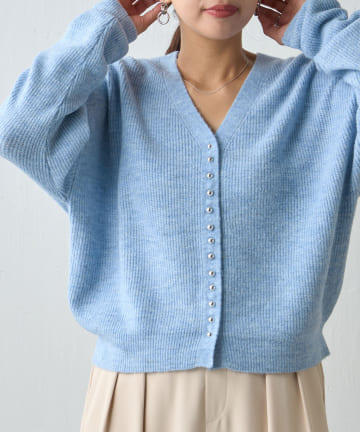 Jena espace merveilleux(ジェナ エスパスメルヴェイユ) 銀ボタンニットカーディガン