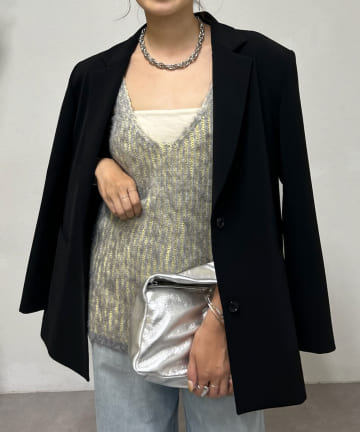 起毛アシンメトリーニット