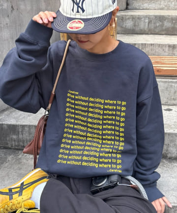 【新色追加/UNISEX】メッセージロゴ裏毛スウェット