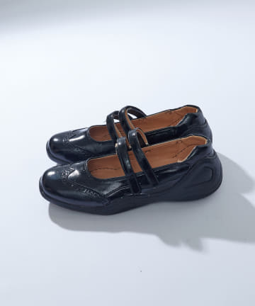 WHO’S WHO gallery(フーズフーギャラリー) 【HiNT/ヒント】ウィングチップストラップシューズ