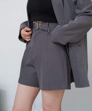 【RAY CASSIN】ステッチ入りベルト付きハーフショートパンツ