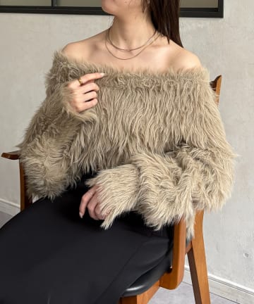 Thevon.(ゼヴォン) ショート丈ボリュームシャギーニット