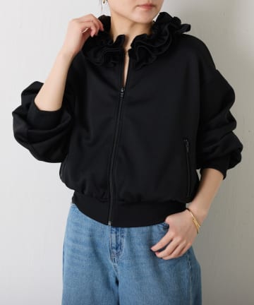 【crinkle crinkle crinkle】フリルカラーパーカー