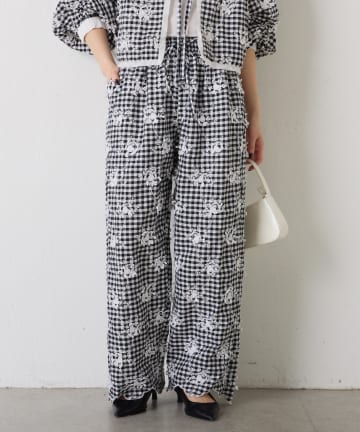 【crinkle crinkle crinkle】3Dエンブロイダリーパンツ