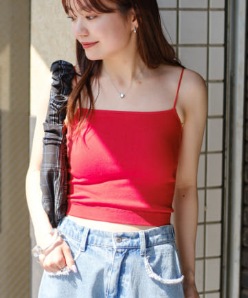 Kastane(カスタネ) 【OFF/IVO/GRY/GRN/RED/BLK】カップ付きクロップドブラキャミ