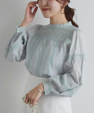 La boutique BonBon(ラブティックボンボン) 【愛され】ピンタックレースブラウス