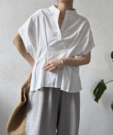 【WEB限定】コットンリネンタックブラウス