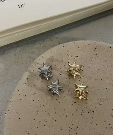 〈GOLDY/ゴールディ〉スターワンタッチピアス