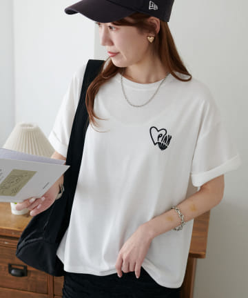【WEB限定】ハート刺繍Tシャツ
