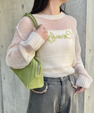 Kastane(カスタネ) 刺繍シアーロゴニット